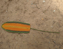 Carregar imagem no visualizador da galeria, Colorful woven palm leaf on an earthen ground