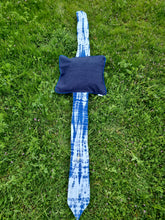 Load image into Gallery viewer, Indigo Bow cushion cover