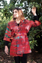 Load image into Gallery viewer, Red Green Tie &amp; Dye short Kimono with colar
