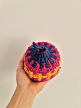 Cargar imagen en el visor de la galería, Blue African Handwoven Decorative Balls
