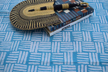 Cargar imagen en el visor de la galería, Turquoise Batik tablecloth
