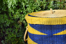 Cargar imagen en el visor de la galería, Sahrawi laundry basket
