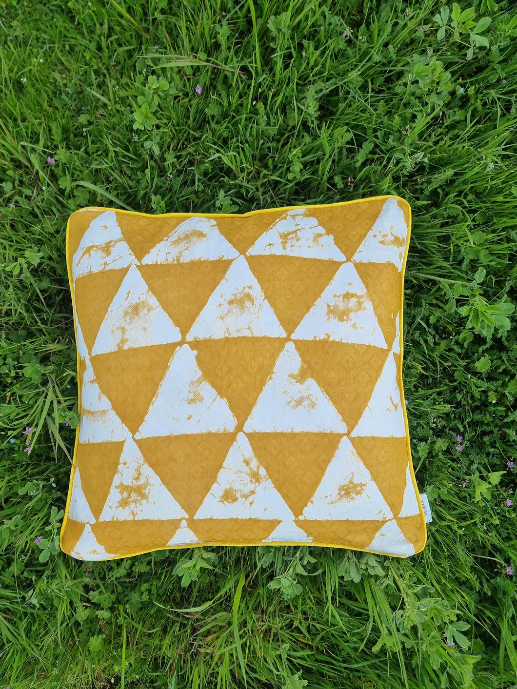 Yellow Tutsi cushion cover