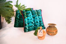 Cargar imagen en el visor de la galería, Ijapa cushion cases - Handmade in Nigeria
