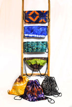 Cargar imagen en el visor de la galería, Dudu Ati Funfun Batik Drawstring Bag - Handmade in Nigeria
